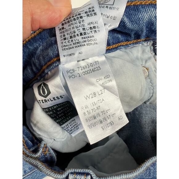 Levi's Ribcage Straight Ankle High Waist Jeans size 28 x 27 - Picture 10 of 11